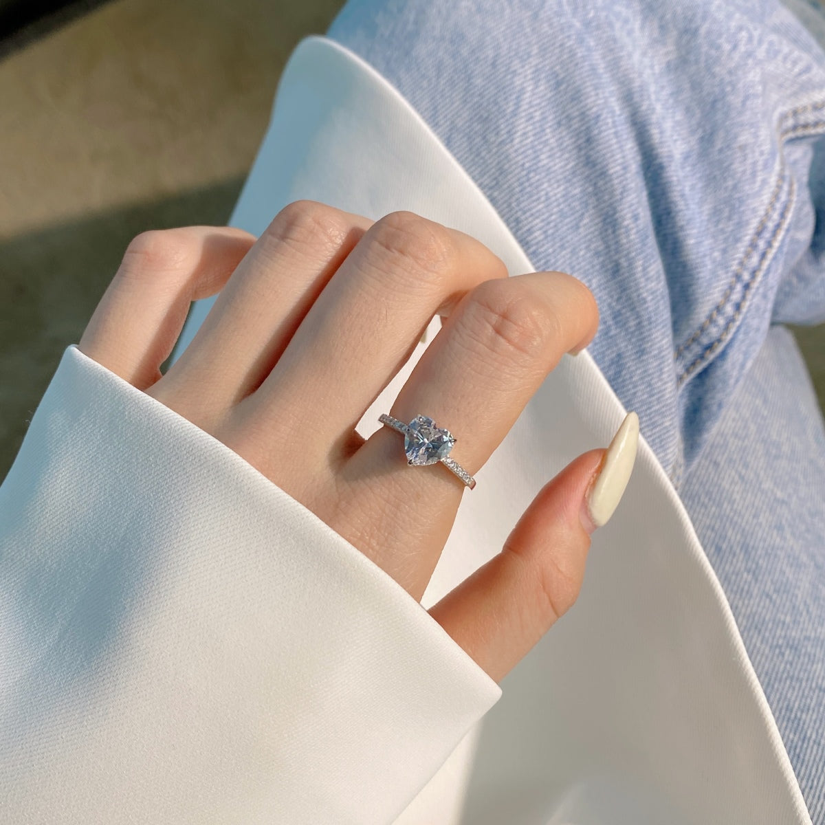 [Love More]2.0 Carat Dazzling Lustrous Heart Cut Lover Ring