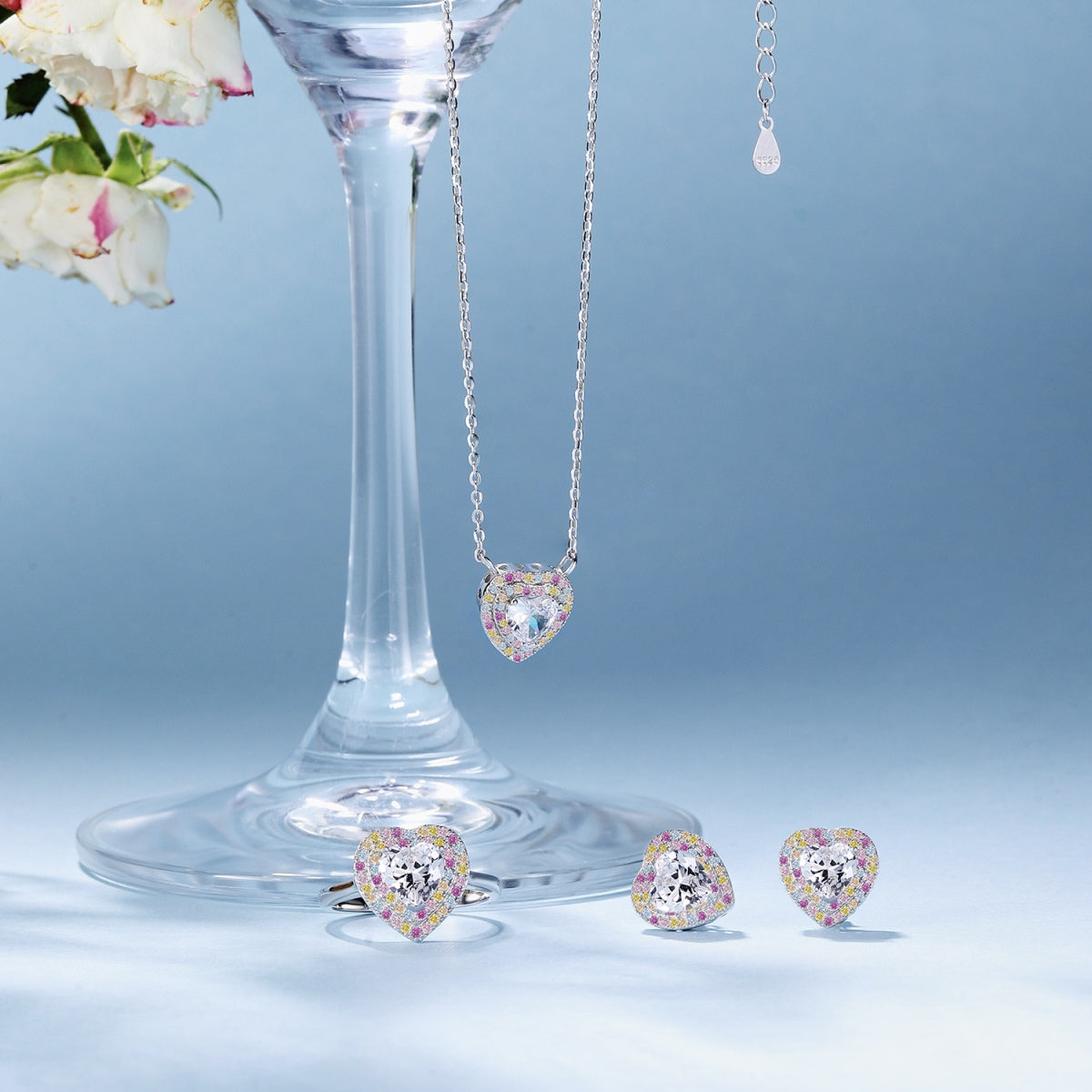 [Love More]Exquisite Heart Shape Necklace
