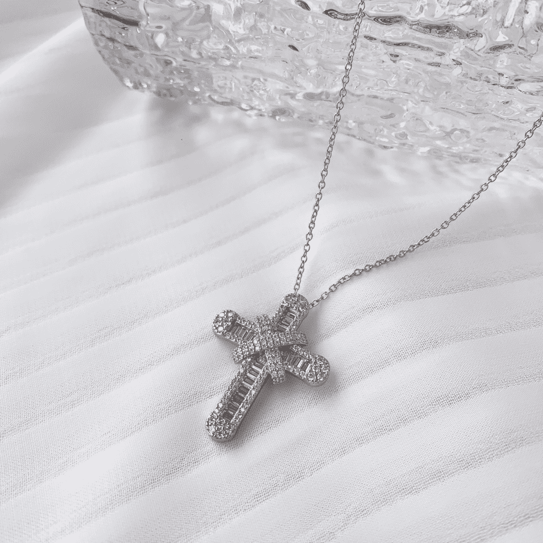 [Love More]Gypsophila With Dimonds Necklace