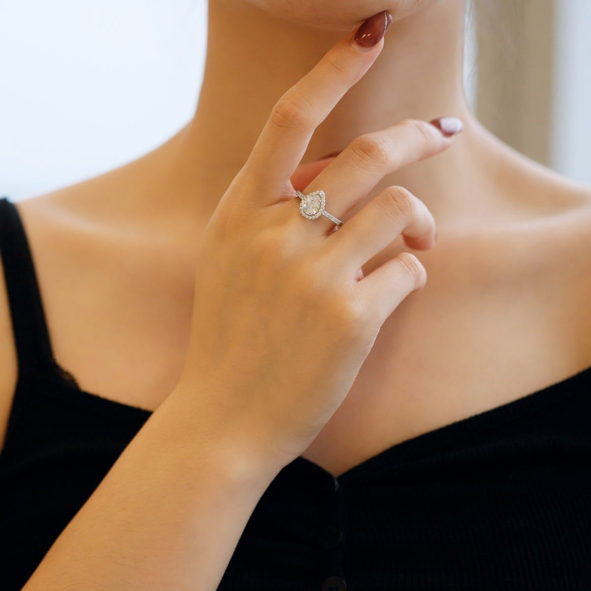 [Love More]1.0 Carat Luxurious Resplendent Water Drop Shape Wedding Ring