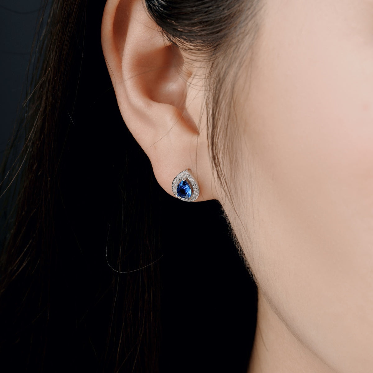 [Love More]Luxurious Water Drop Shape Earrings