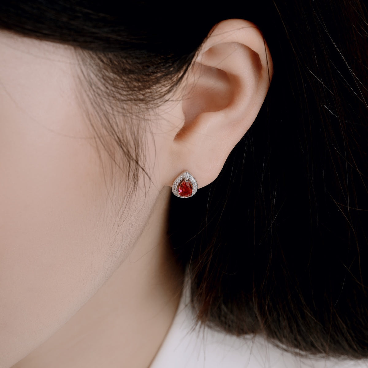 [Love More]Luxurious Water Drop Shape Earrings