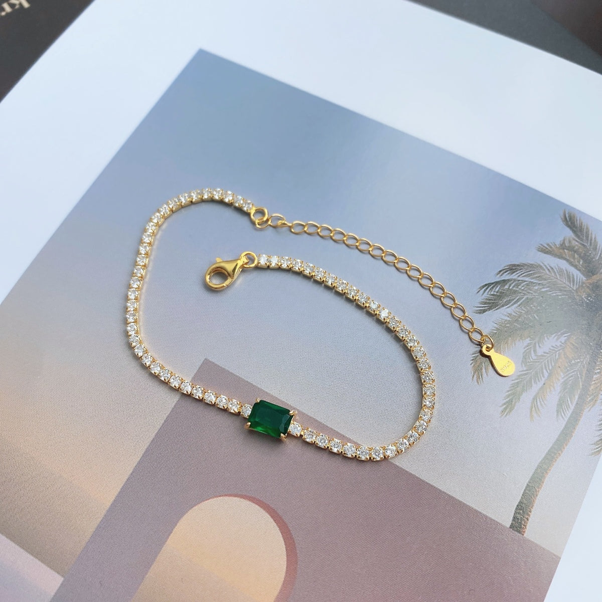 [Love More]1.0 Carat Unique Emerald Cut Banquet Bracelet