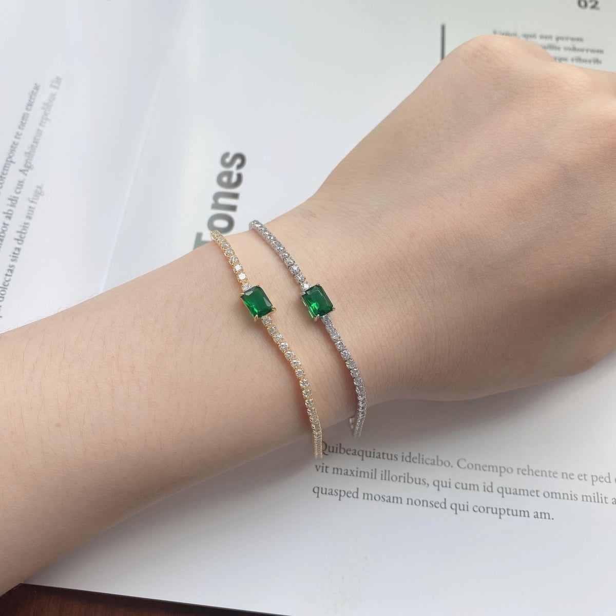 [Love More]1.0 Carat Unique Emerald Cut Banquet Bracelet
