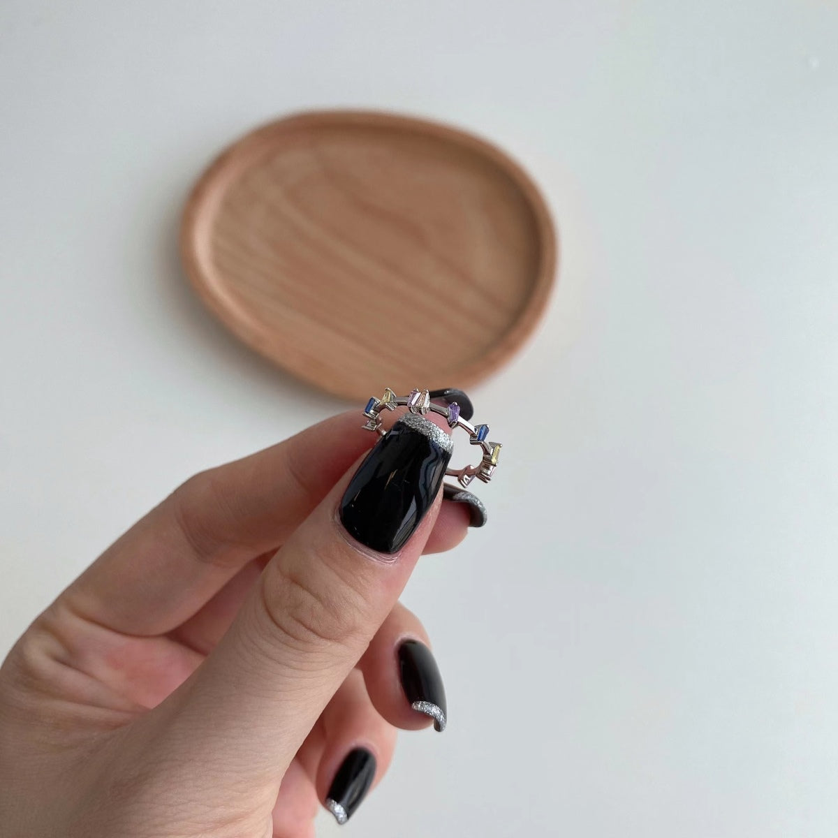 [Love More]Unique Trapezoid Cut Daily Ring