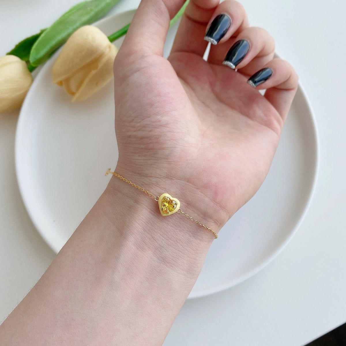 [Love More]Sparkling Romantic Heart Shape Lover Bracelet