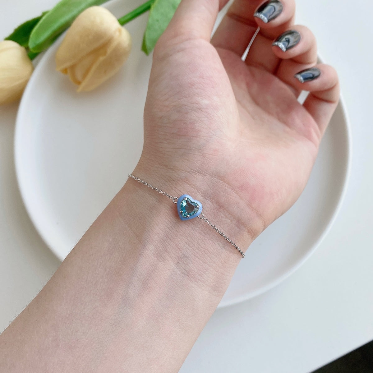[Love More]Sparkling Romantic Heart Shape Lover Bracelet