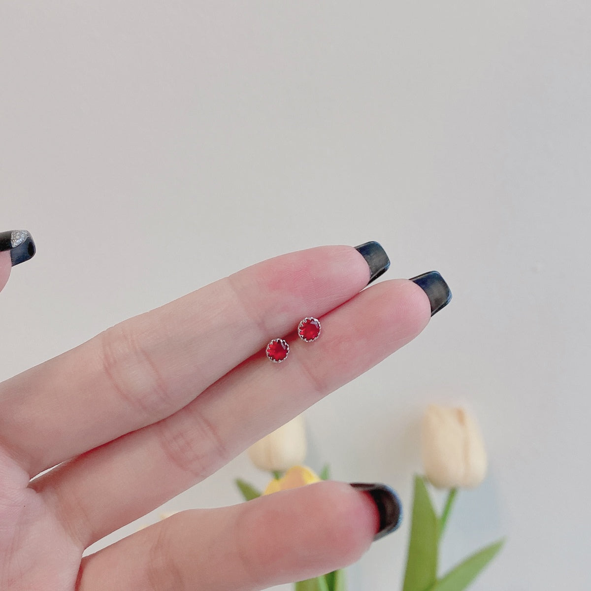 [Love More]Sparkling Colorful Round Shape Earrings