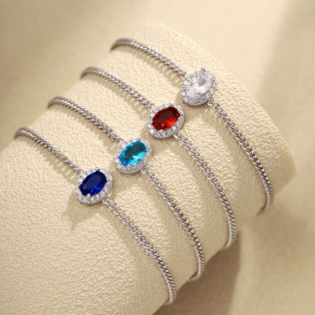 [Love More]Exquisite Oval Shape Bracelet