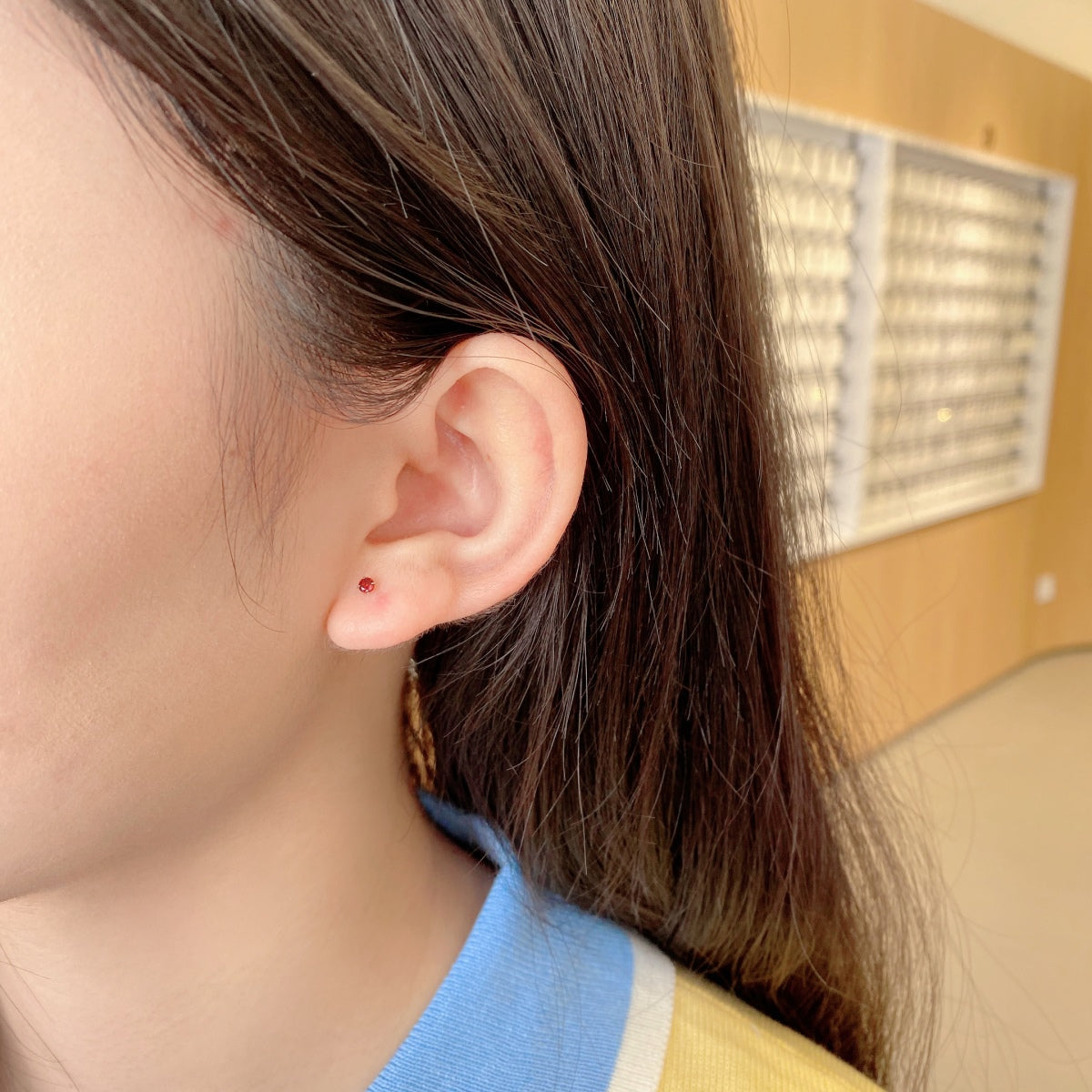 [Love More]Delicate Solitaire Earrings