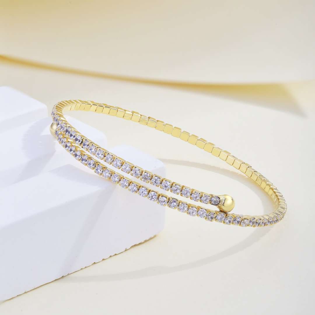 [Love More]Row of Diamonds Round Fashion Bracelet