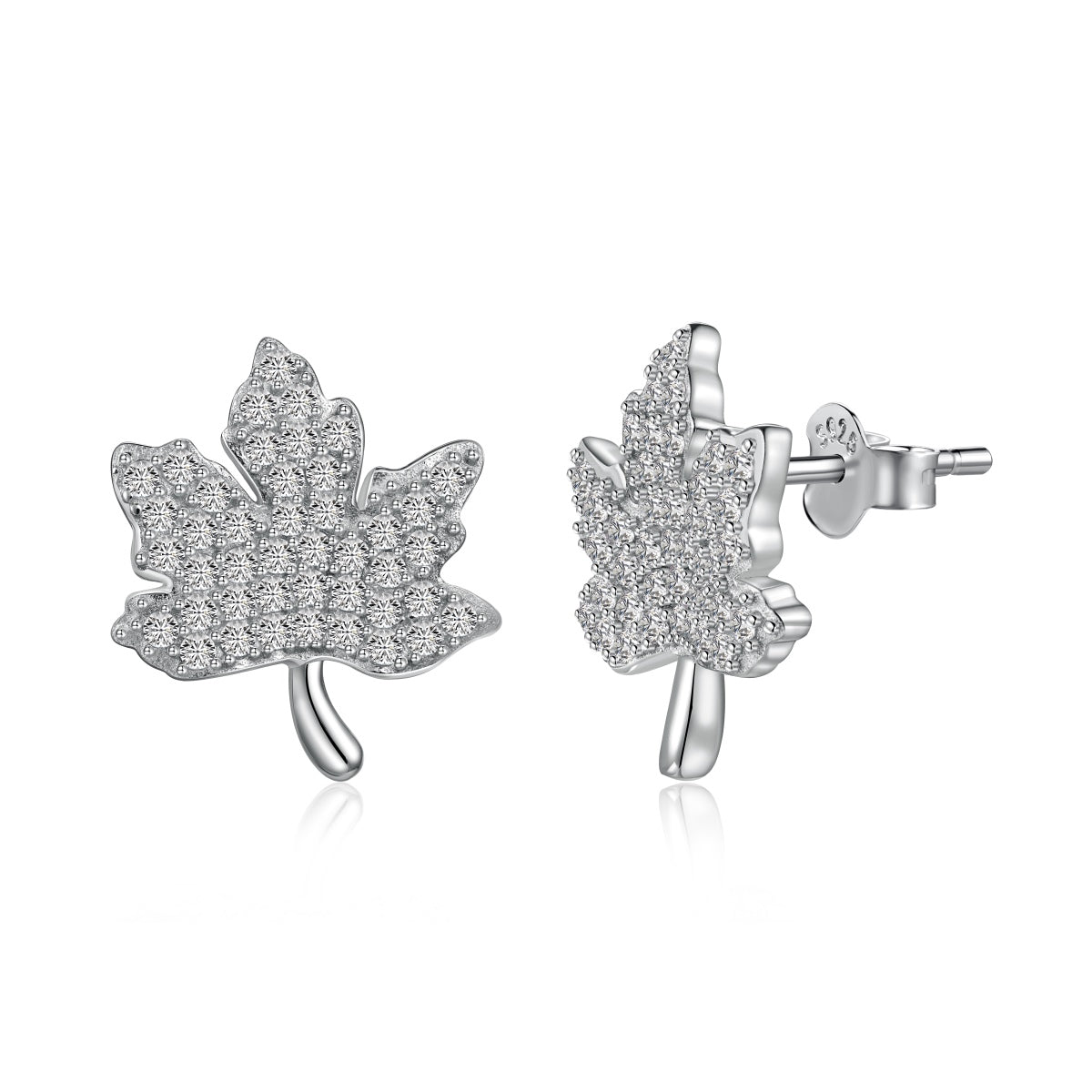 [Love More]Exquisite Maple Leaf Design Earrings