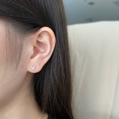 [Love More]Sparkling Heart Shaped Simple Earrings