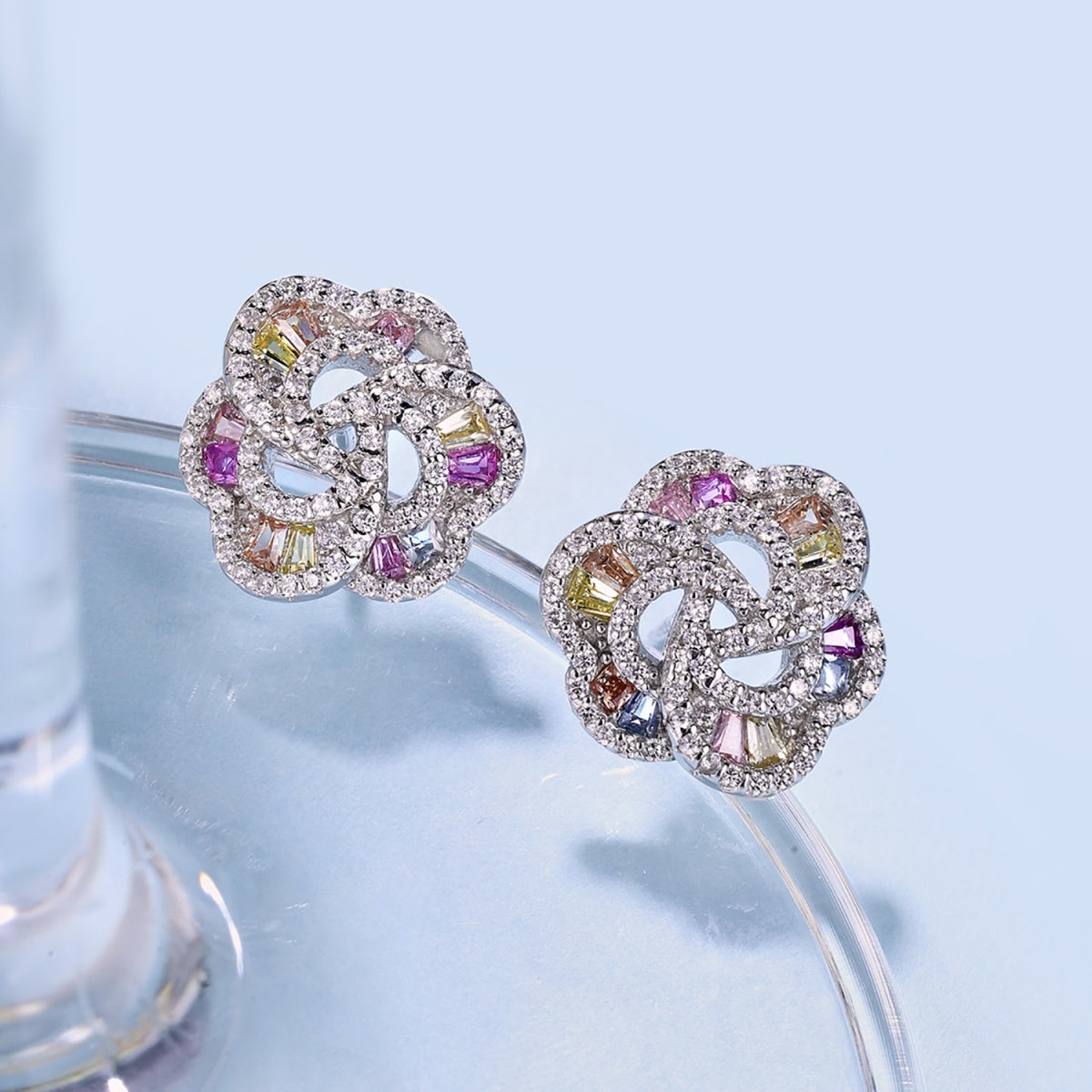 [Love More]Exquisite Flower Shape Daily Earrings