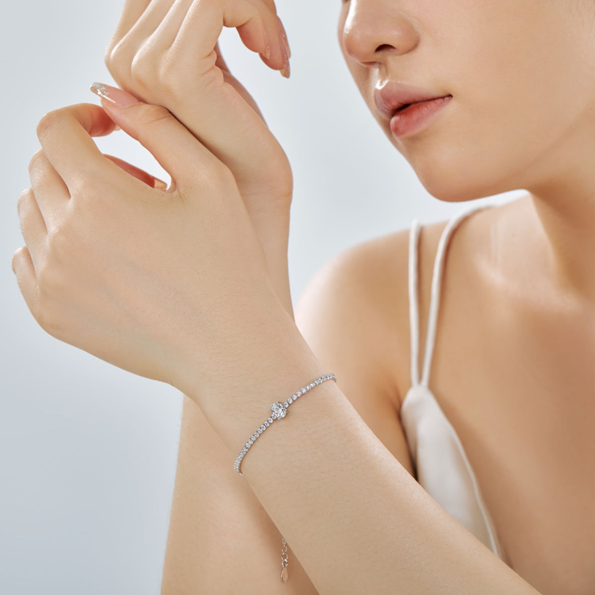 [Love More]0.75 Carat Exquisite Oval Cut Daily Bracelet
