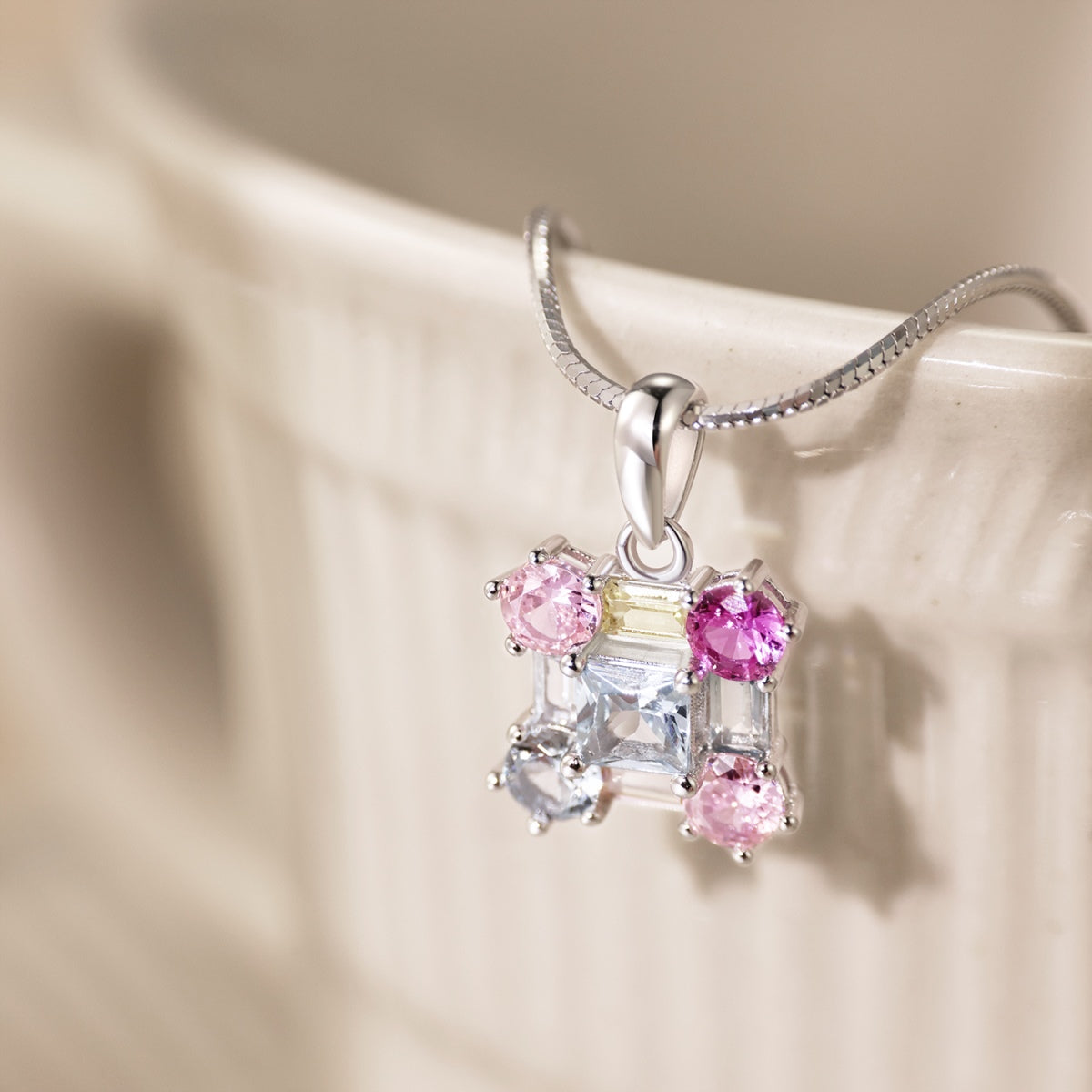 [Love More]Gorgeous Multi Colorful Necklace