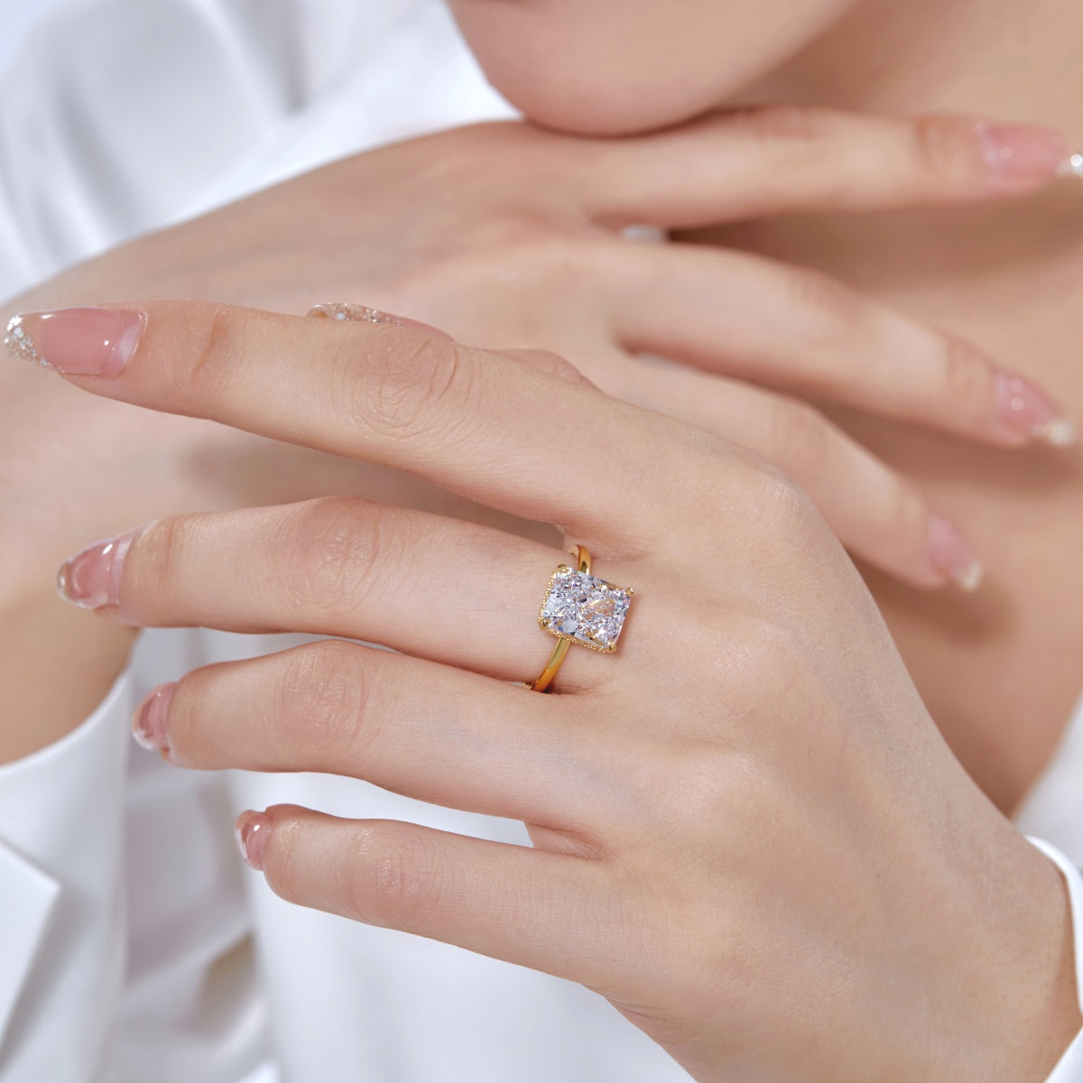 [Love More]4.0 Carat Ornate Enchanting Radiand Cut Banquet Ring