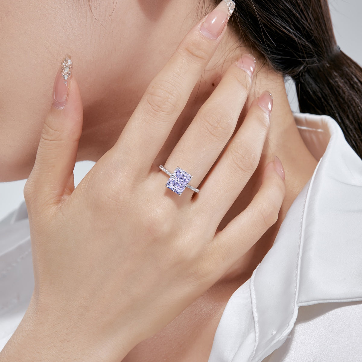 [Love More]4.0 Carat Luxurious Engagement Ring