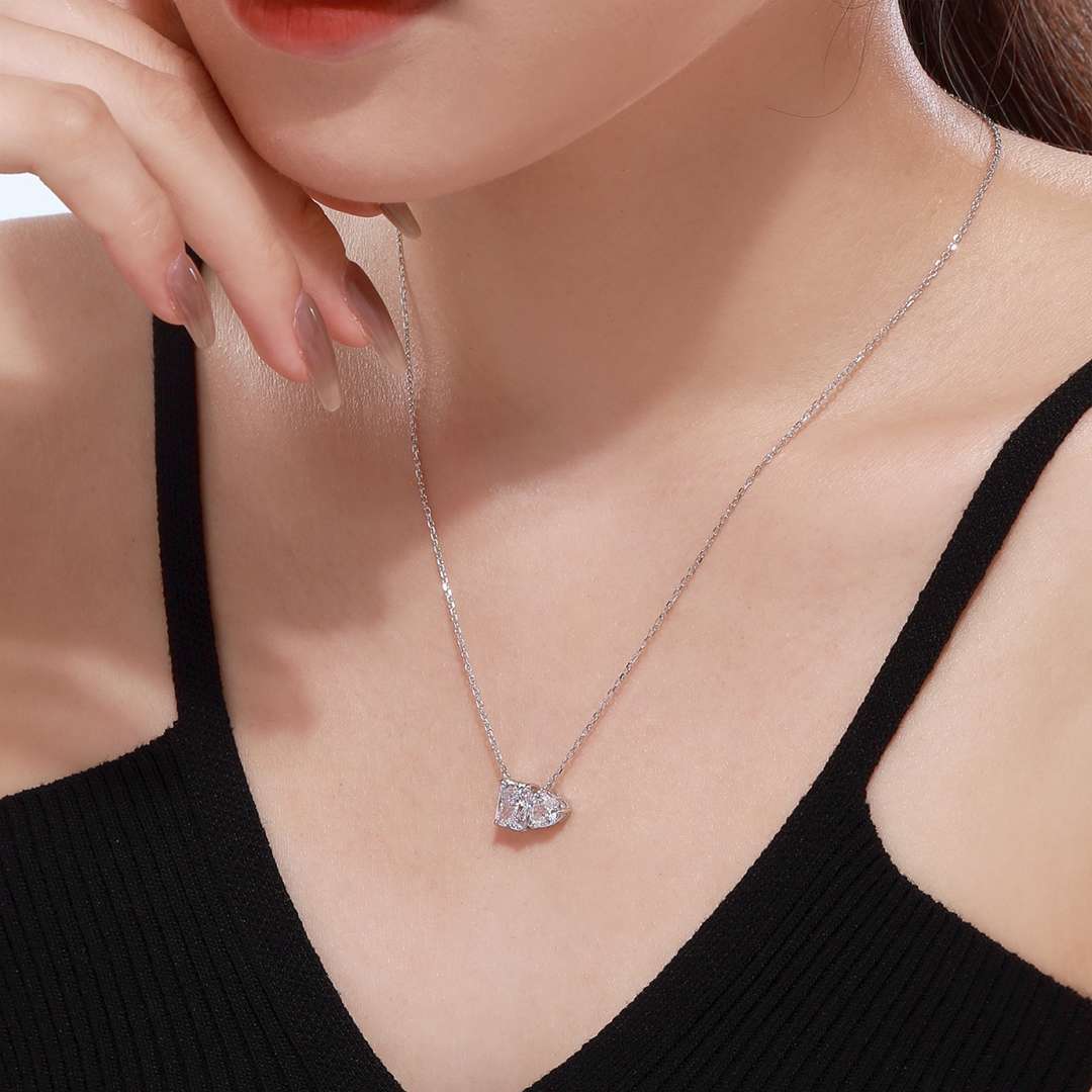 [Love More]Dazzling Square & Heart Shape Necklace