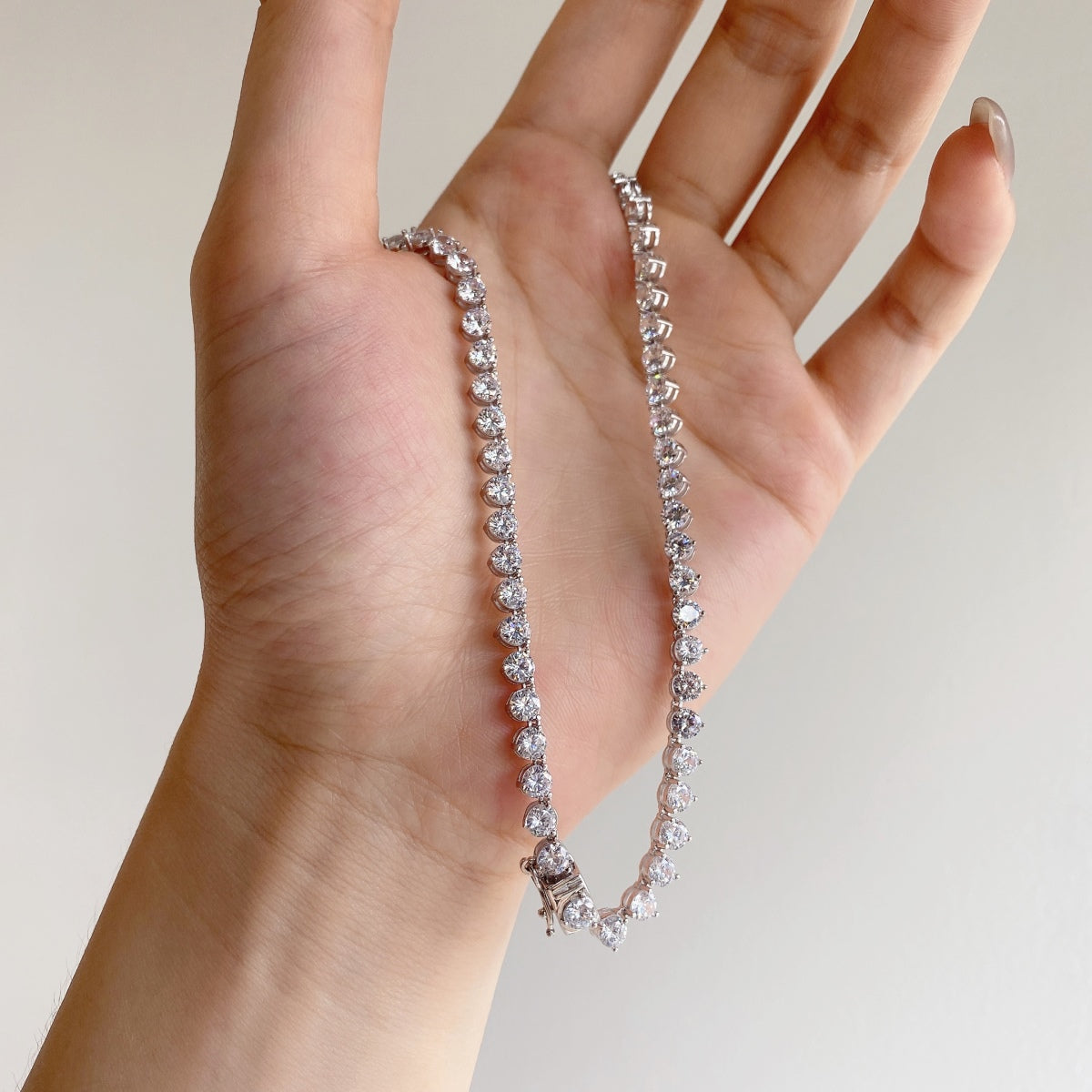 [Love More]Ornate Heart Cut Tennis Necklace