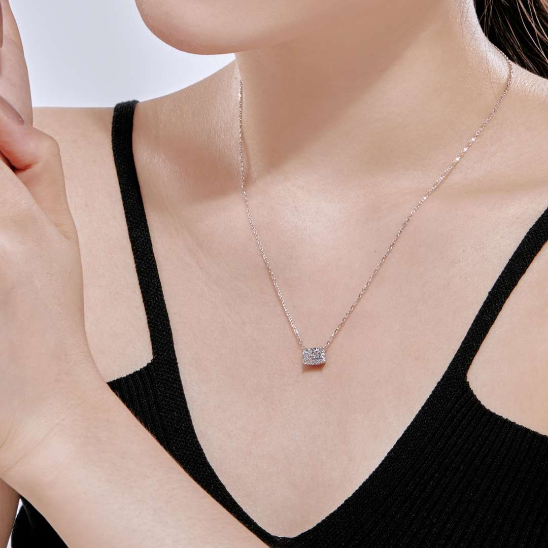 [Love More]Luxurious Square Shape Colorful Necalack