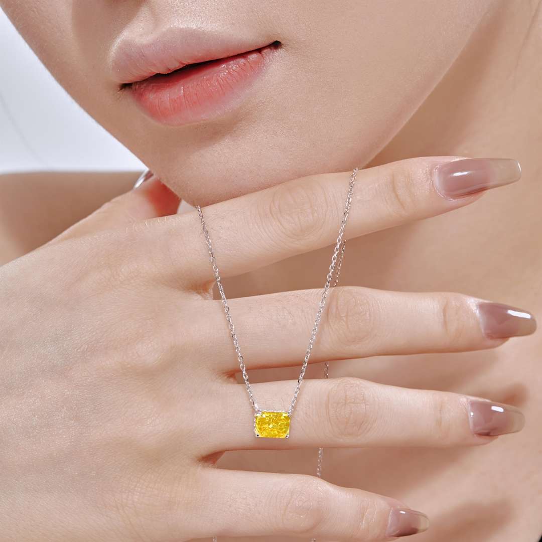 [Love More]Luxurious Square Shape Colorful Necalack