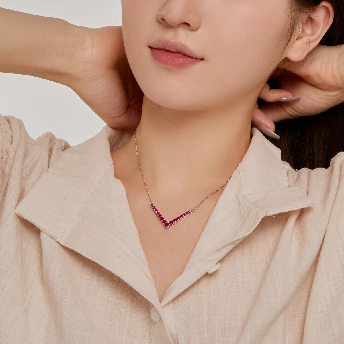 [Love More]Ornate Round Cut Necklace