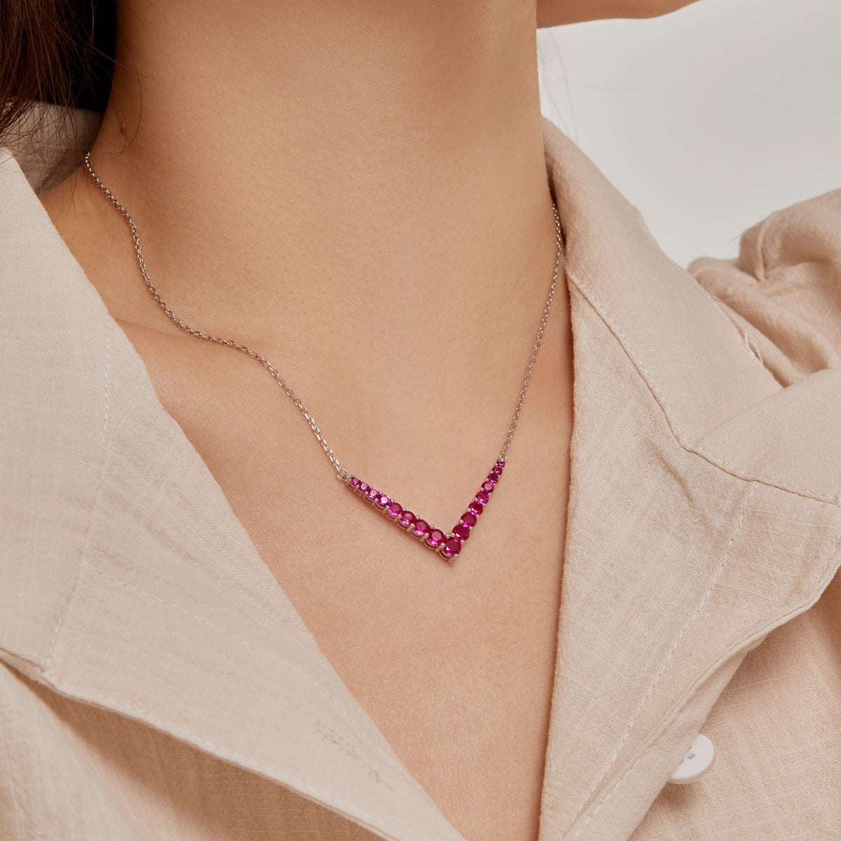 [Love More]Ornate Round Cut Necklace