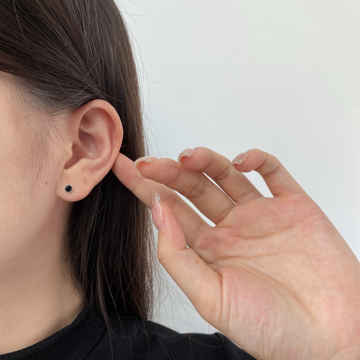 [Love More]Sparkling Colorful Round Shape Earrings