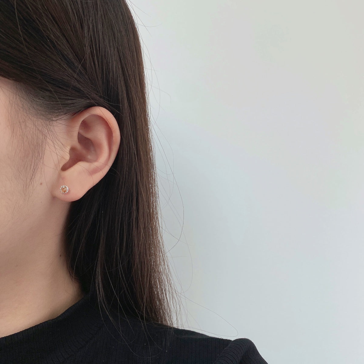 [Love More]Sparkling Colorful Round Shape Earrings