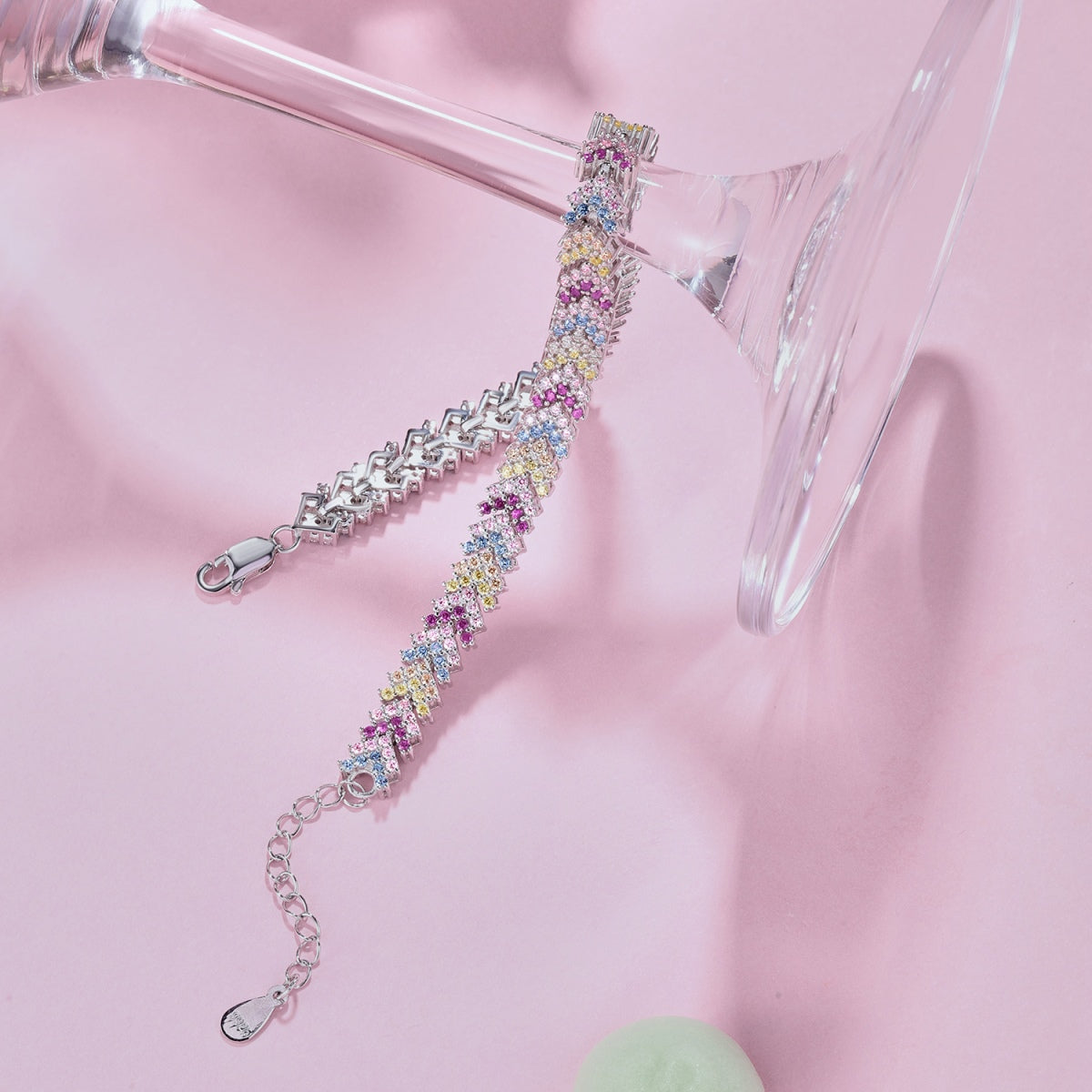 [Love More]Ornate Sparkling Round Cut Party Bracelet