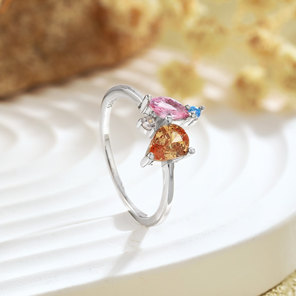[Love More]Radiant Colorful Multi Cut Daily Ring