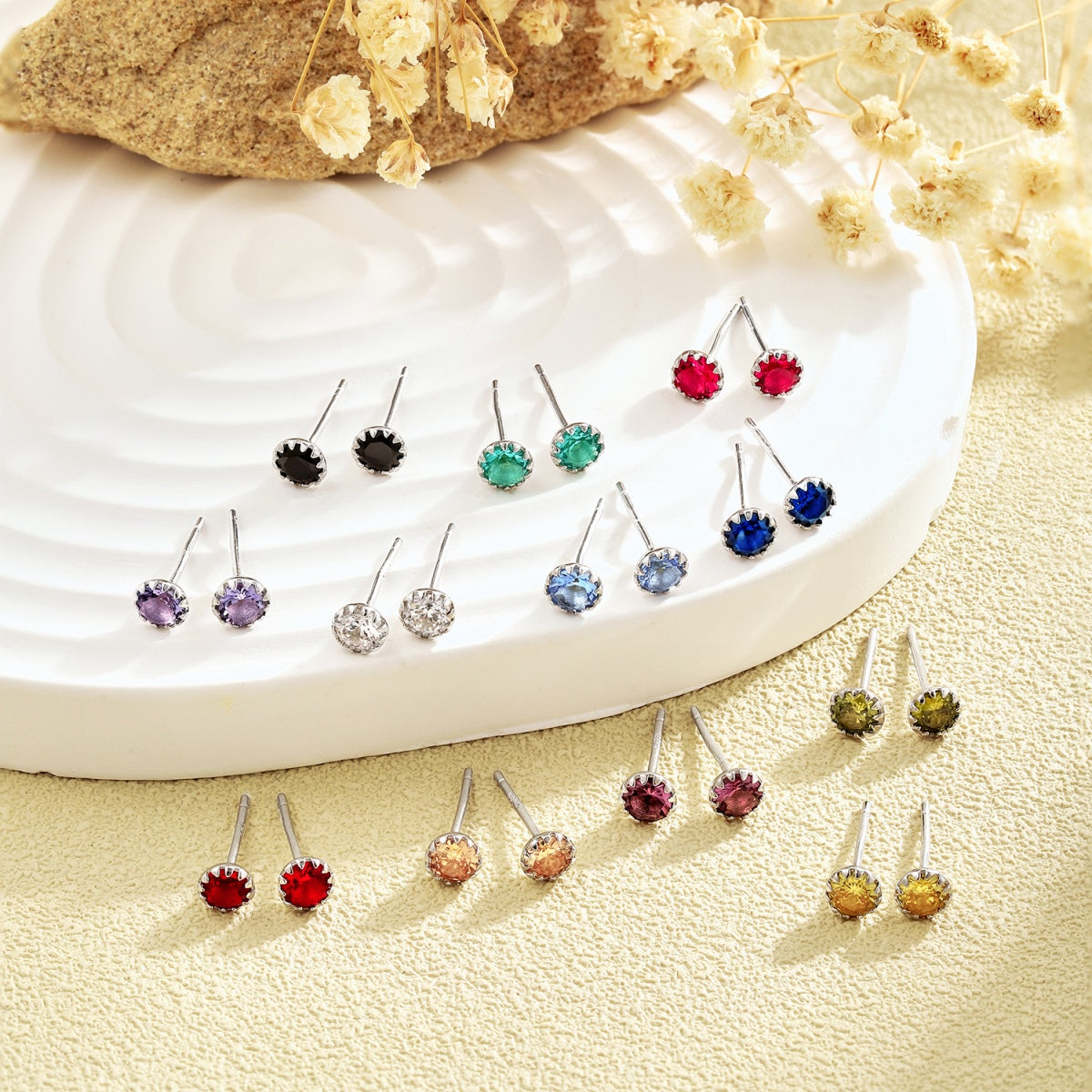 [Love More]Sparkling Colorful Round Shape Earrings