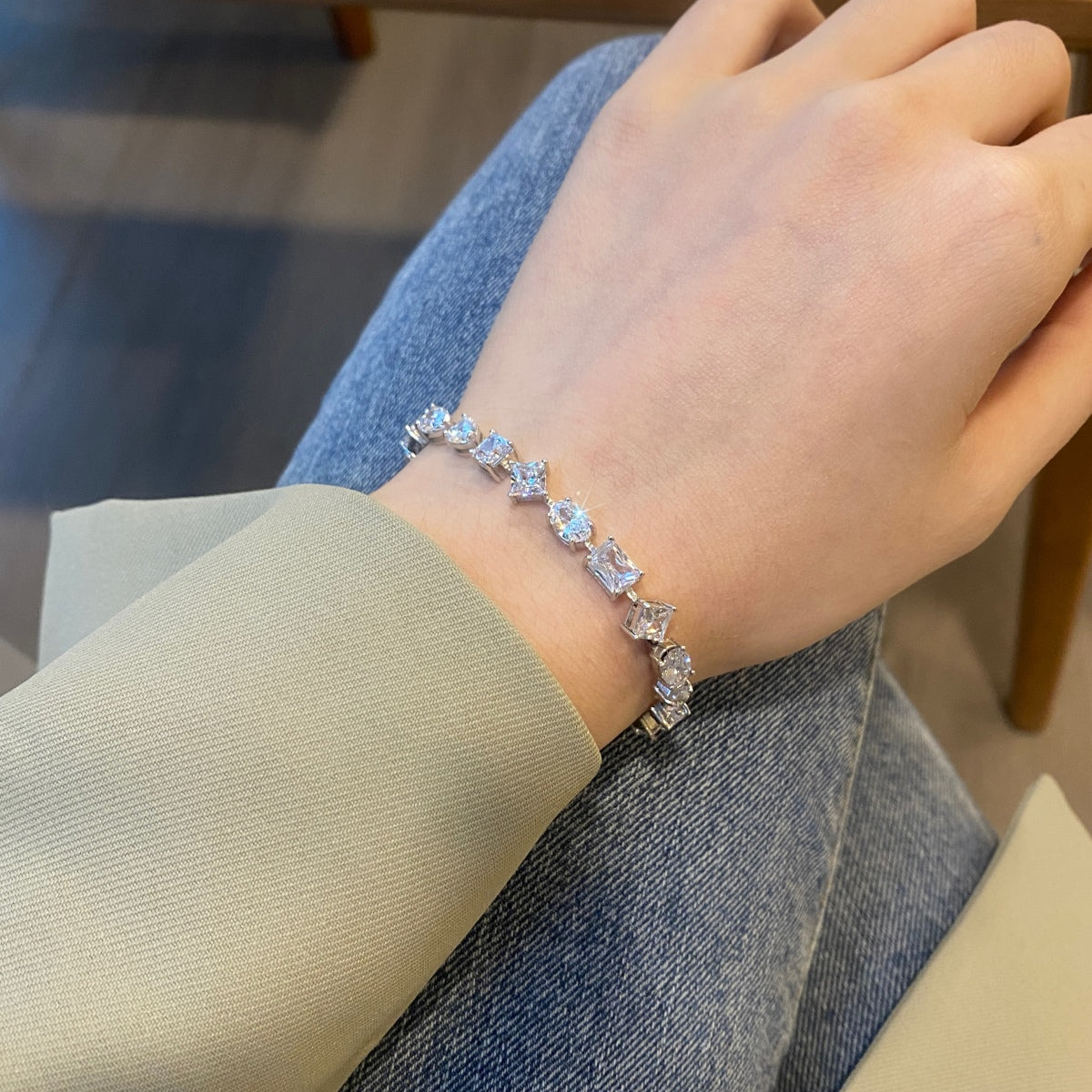 [Love More]Unique Exquisite Multi Cut Daily Bracelet