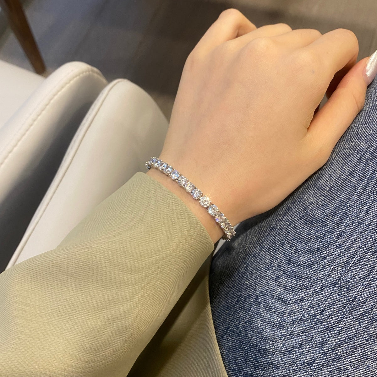 [Love More]Ornate Sparkling Round Cut Wedding Bracelet