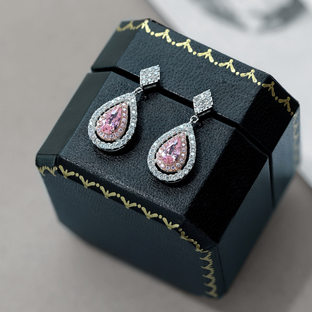 [Love More]Ornate Delicate Water Drop Shape Banquet Earrings