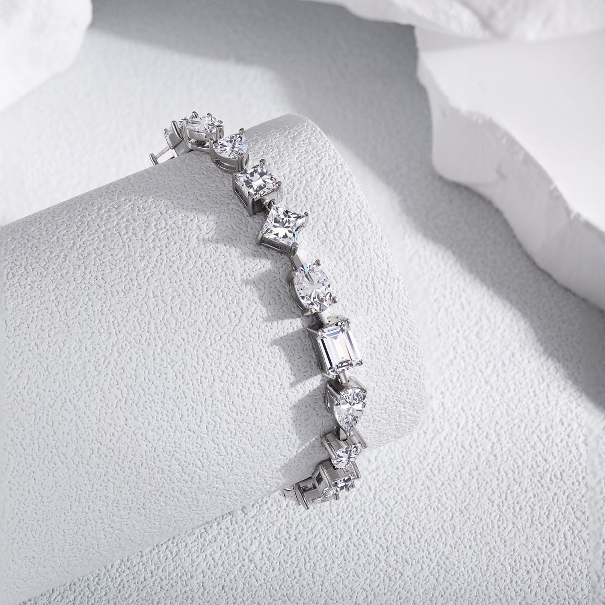 [Love More]Unique Exquisite Multi Cut Daily Bracelet