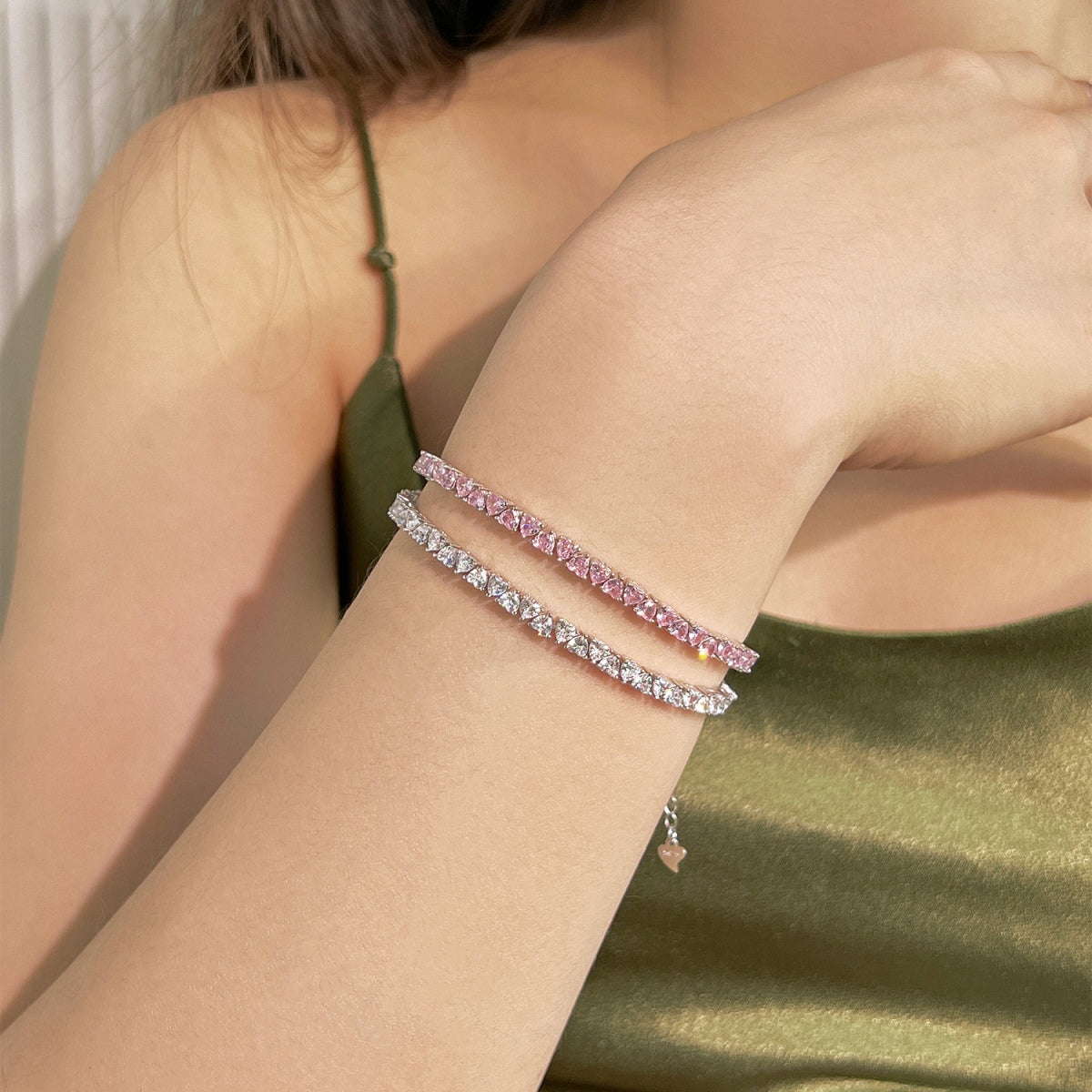 [Love More]Dazzling Romantic Heart Shape Lover Bracelet