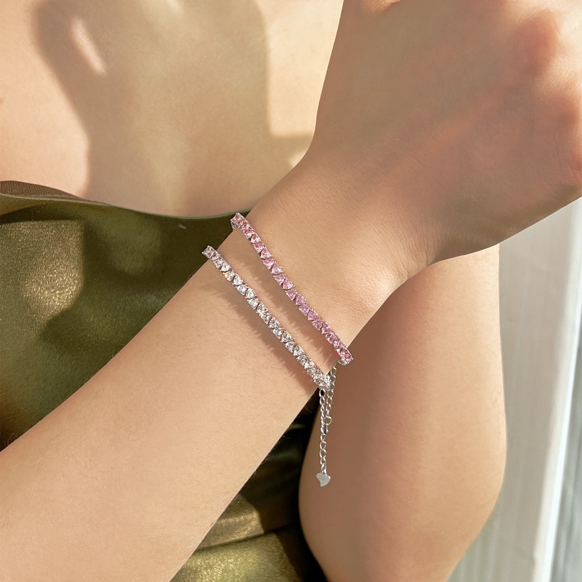 [Love More]Dazzling Romantic Heart Shape Lover Bracelet