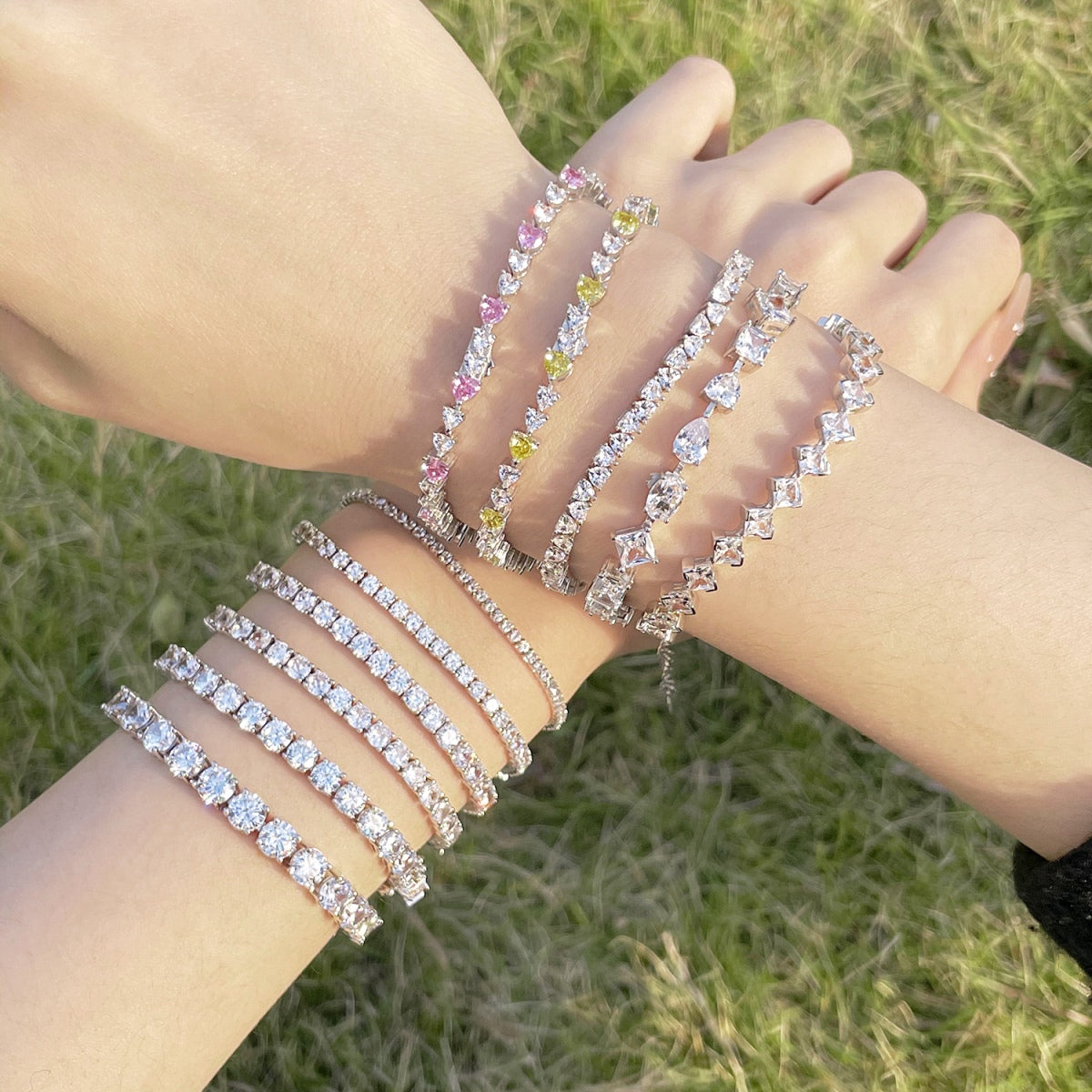 [Love More]Luxurious Ornate Round Cut Tennis Bracelet