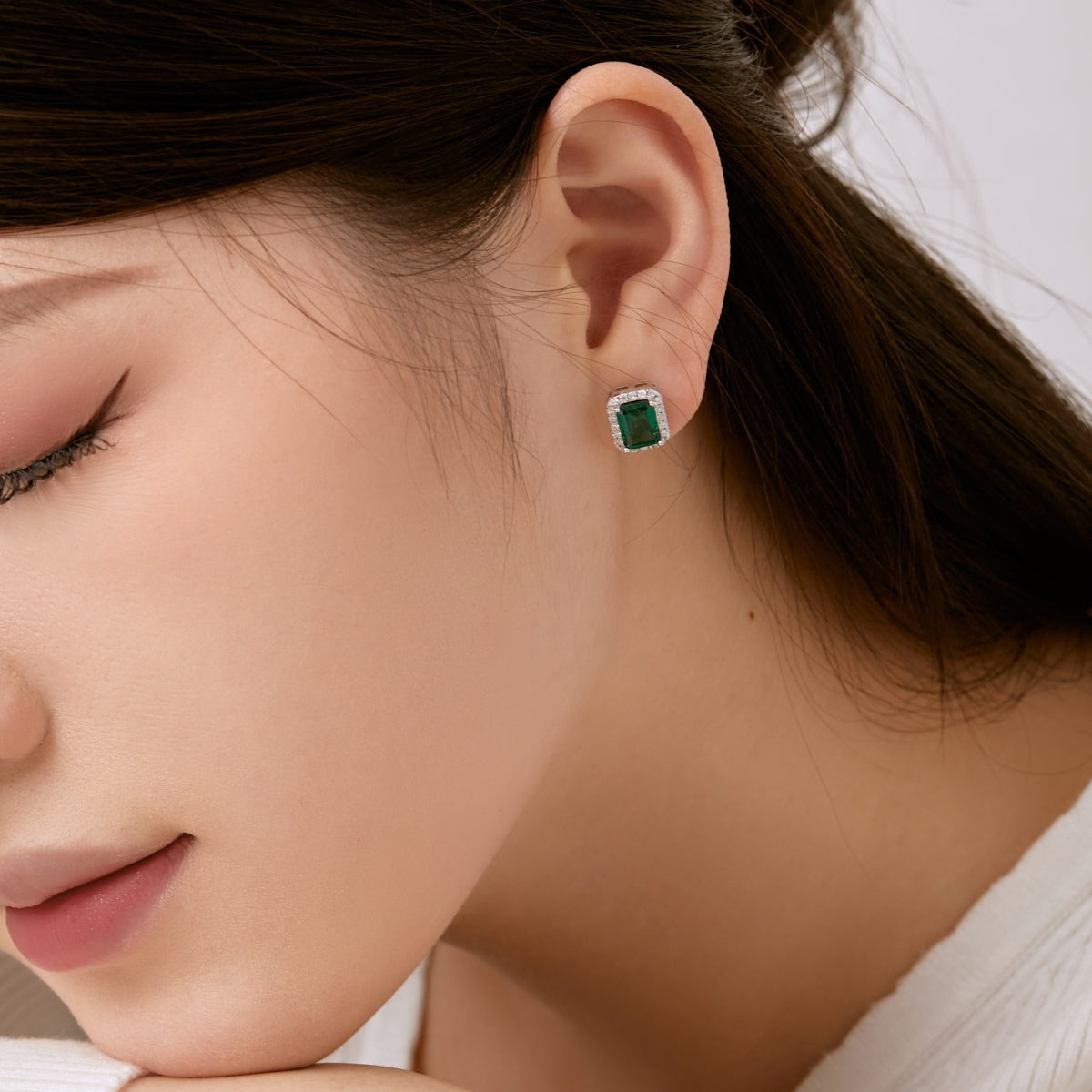 [Love More]Luxurious Dainty Emerald Cut Banquet Earrings