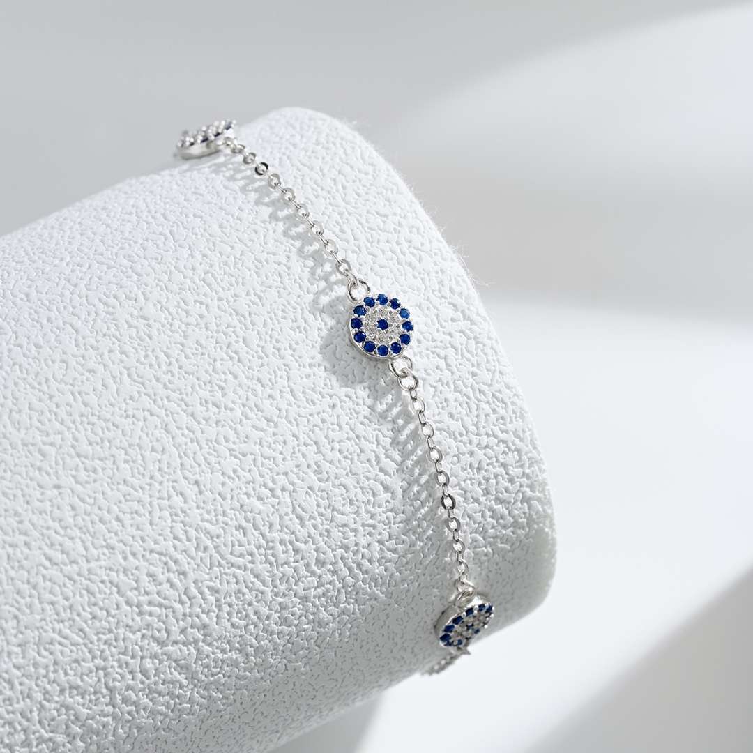 [Love More]Delicate Round Shape Pendent Necklace