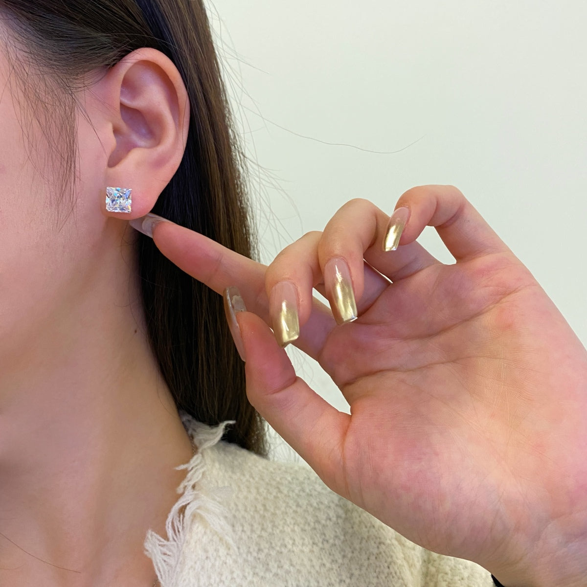 [Love More]Ornate Square Shape Earrings