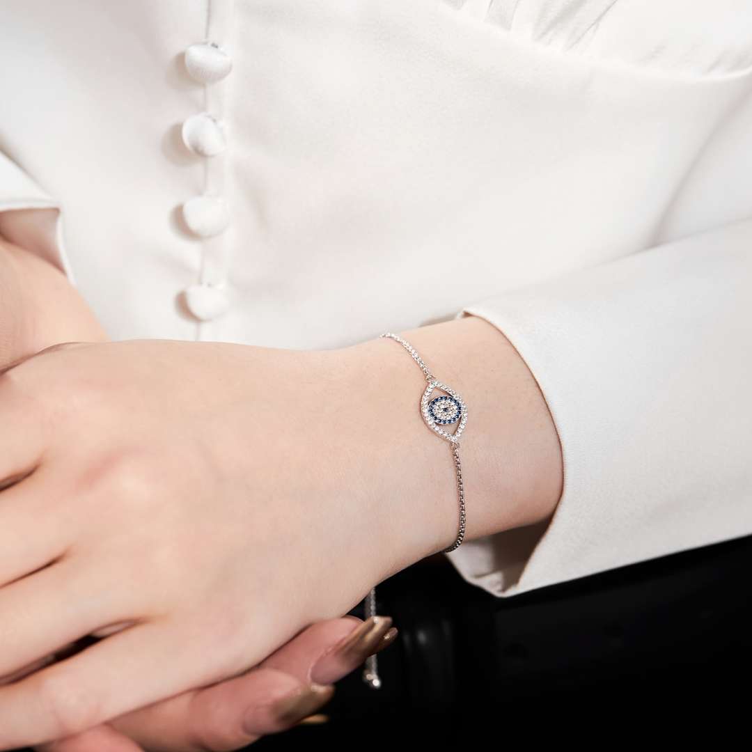 [Love More]Dazzling Eye Shape Necklace