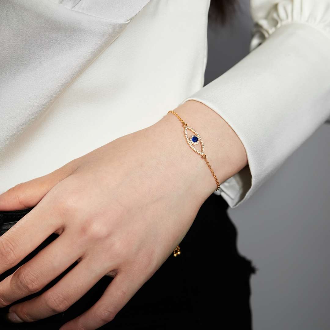 [Love More]Devil's Eye Hollow Design Bracelet