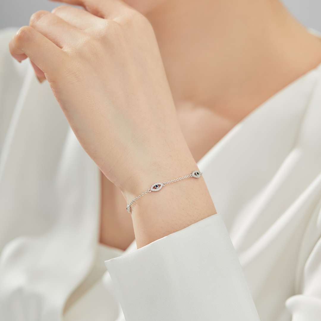 [Love More]Evil Eye Shape Pendent Necklace