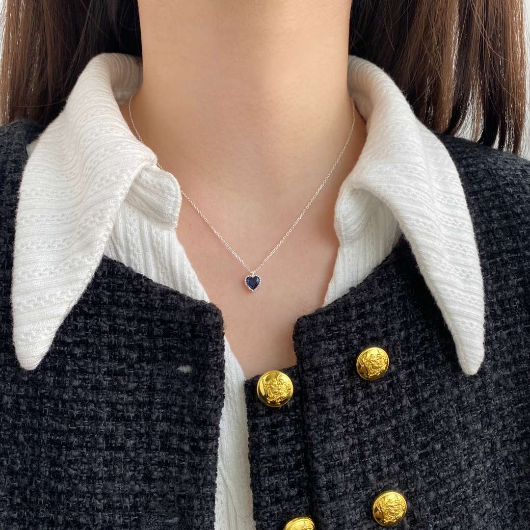 [Love More]Ornate Heart Shape Necklace