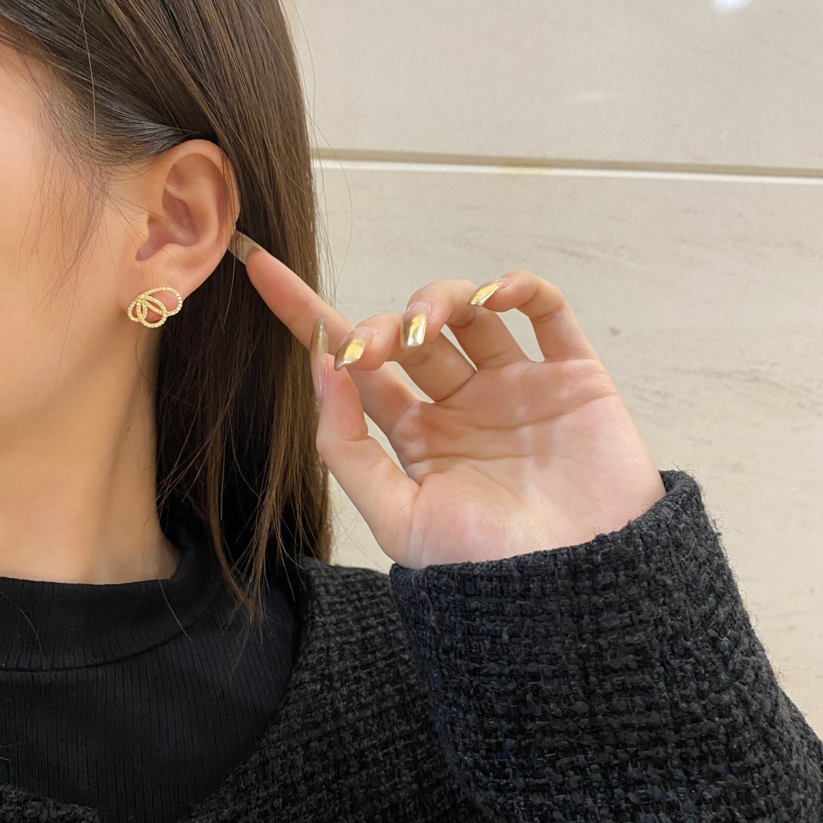 [Love More]Exquisite Butterfly Shape Earrings