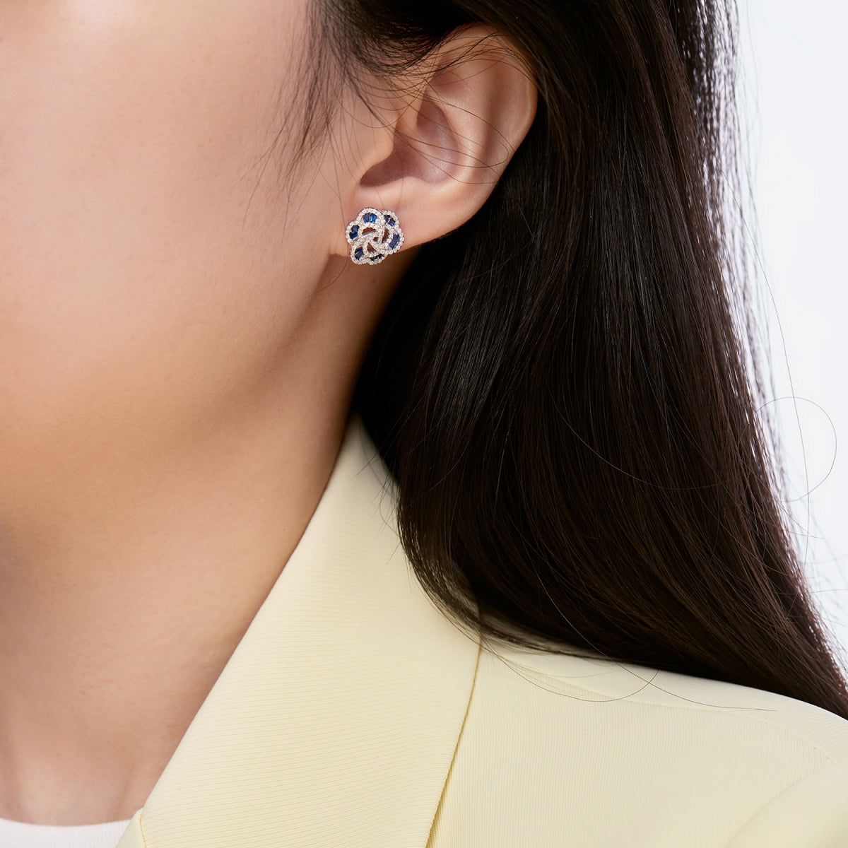 [Love More]Exquisite Flower Shape Daily Earrings