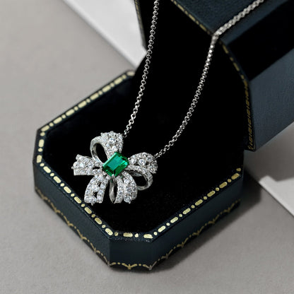 [Love More]Luxurious Flower Shape Emerald Cut Necklace